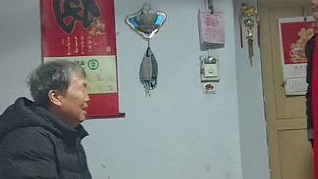 拜年不忘爹和娘 #娘在家就在 #陪伴亲人 #多大都是孩子