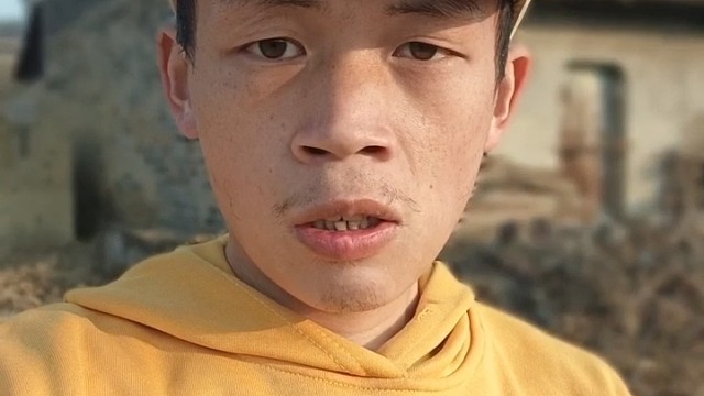 人一辈子要读两本书