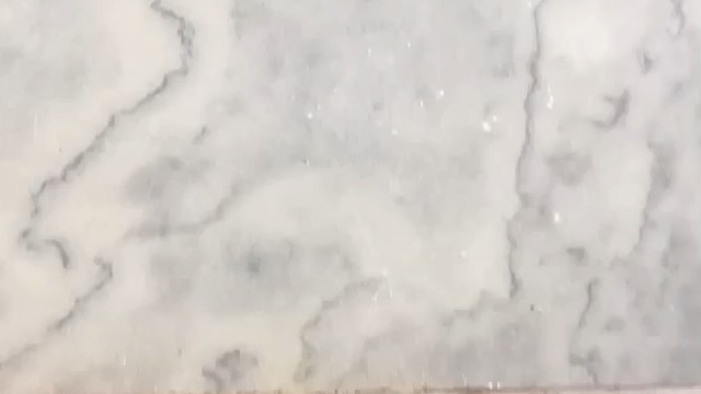 楼梯滚瓶子爆破解压时刻