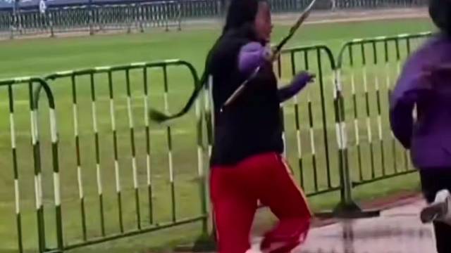 体育老师的另类训练#体育#