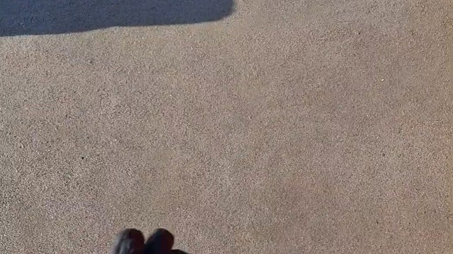 楼梯滚瓶子爆破解压时刻