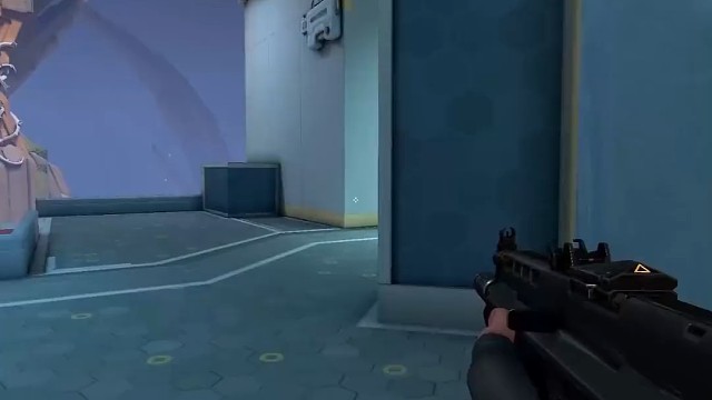 一比一复刻一下王哥巴蒂位表现