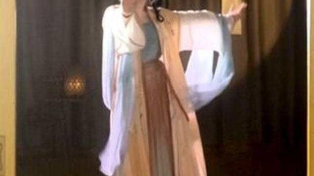 谁在梳妆～是我！ #国风古韵 #古典舞 #浅跳一下 #汉服