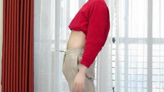 如果你也是这种体态一定要重视起来
#骨盆前移 这种体态是我见过最多的一种，也是导致我们腰和脖子不舒服