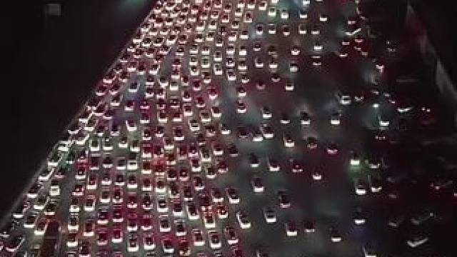 #为了生活四处奔波 #为了生活背井离乡有太多的不舍 #背井离乡的心酸