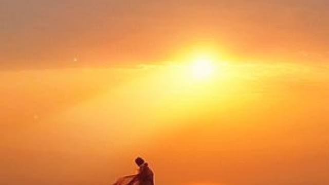 缘分在它一出现时就带着无法回避和不可违拗的力量。
#古风舞蹈 #古风 #氛围感 #日落