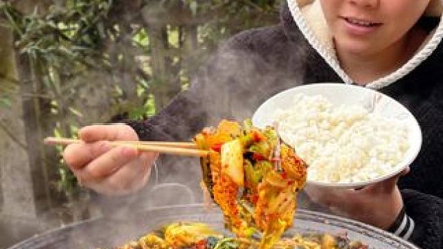 今天炒一大锅美味的蔬菜吃过瘾 #美食 #农村生活 #记录生活