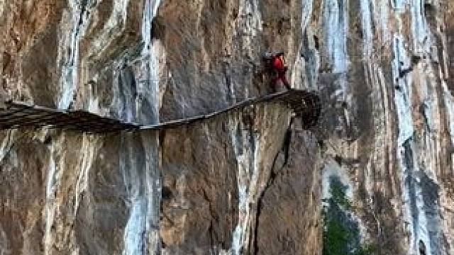 没有标题，因为没有心情再在这里发视频了，求着我们签约独家，现在毫不留情赶走我们！想看更多探险类视频，