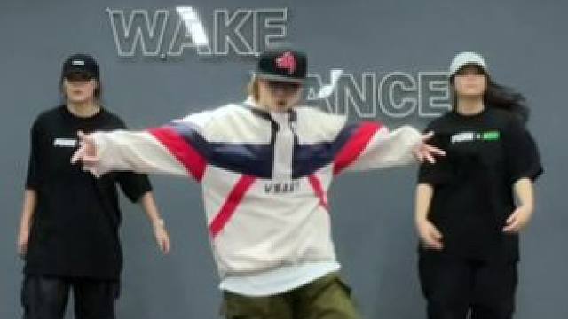 开工大吉！第一跳✌ #耶子编舞 #hiphop基础 #基本功组合 #一学就会系列