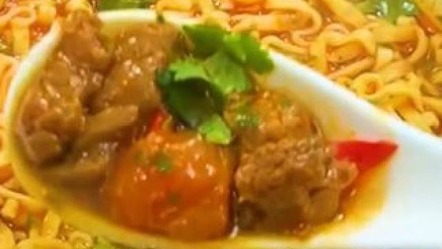 为了打破我们对于方便面的固有认知，这家工厂真是下血本了！#科普 #方便面 #好吃到停不下来 #牛肉面