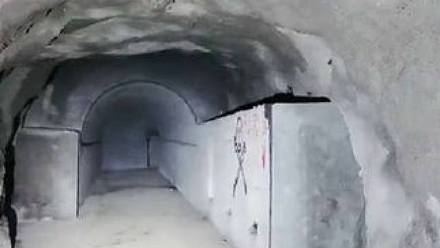 #洞穴探险 #户外探险 #户外徒步登山 #洞穴探秘 #野外探险