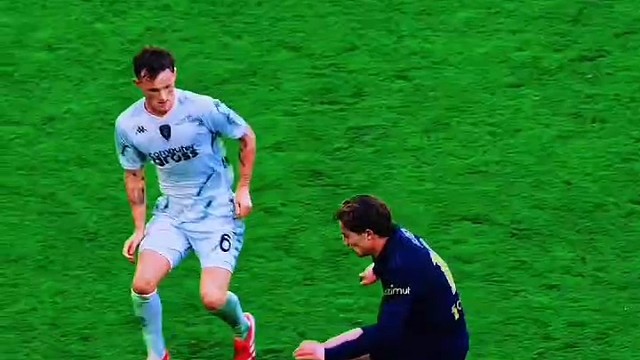 有些足球是用来看的，有些足球是用来赏的