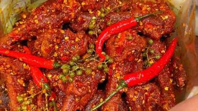 没来过湖南的，也要试一下这个湖南爆辣鸭腿真的太香太好吃了#好吃到停不下来 #无辣不欢 #追剧小零食