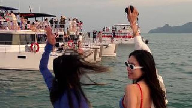马来西亚兰卡威落日巡航！太开心啦 #马来西亚#海岛度假 #兰卡威旅游 #兰卡威航展 #马来西亚旅游攻