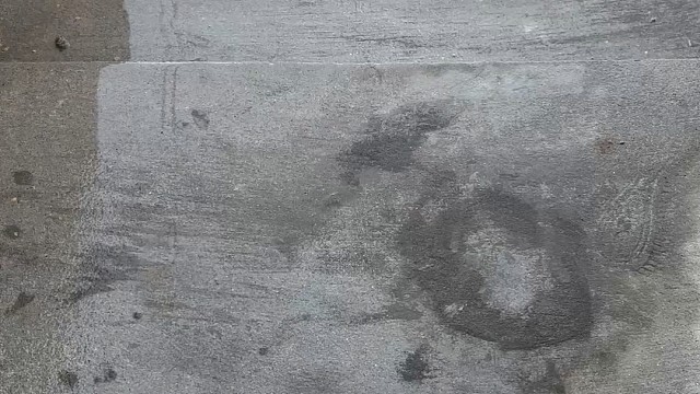 楼梯滚瓶子爆破解压时刻