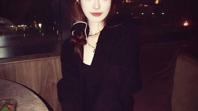 你会不会在某个睡不着的夜晚 突然想起我的好