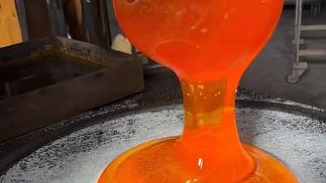 意大利手工制作水晶吊灯工艺技术。 #水晶吊灯 #意大利   #解压视频 #极度舒适 #解压视频