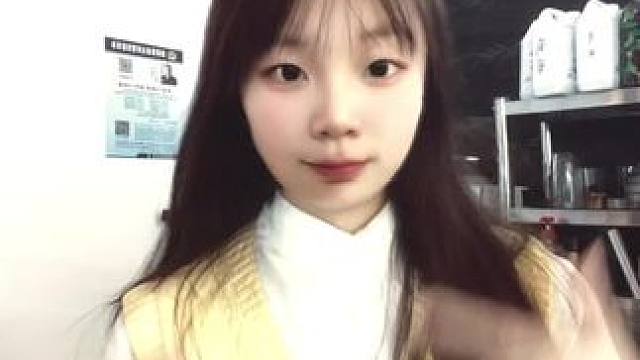 对不起我的邻居 我家没装修是我打排位输了头在撞墙上#排位 #手势舞 #痛苦面具 #游戏