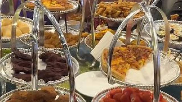 这才是我该去吃的席！！！#吃席 #过年 #小孩桌 #大馋小子