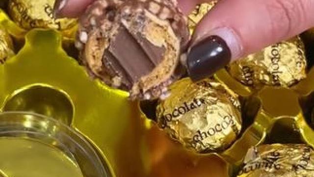 过节选它就对了，既实惠，又浪漫！#情人节 #送女生礼物 #德芙 #巧克力 #超便宜超划算