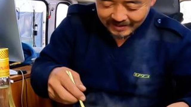 早餐一碗砂锅面，满足了我的味蕾和心灵#露营美食 #穷游