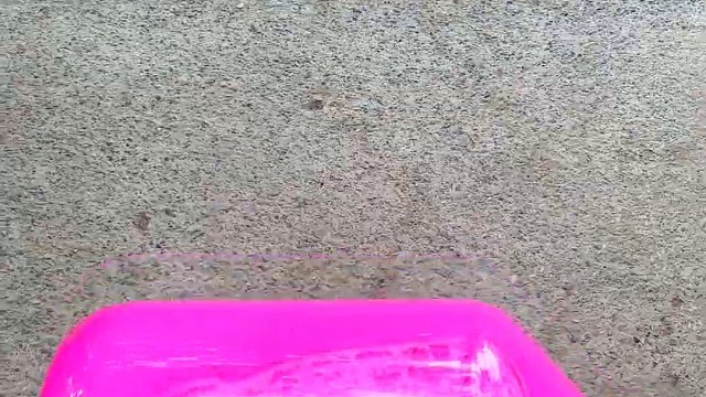 楼梯滚瓶子爆破解压时刻