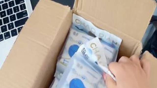 便捷出行必备品，超点小蓝鲸湿厕纸 6 包 3 提#超点小蓝鲸湿厕纸 #湿厕纸三提 #超点精口袋 #省