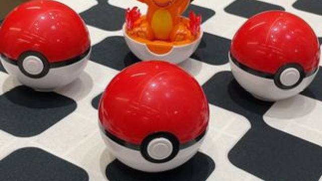 朋友：原来精灵球还有这作用~ #玩个很新的东西 #精灵球