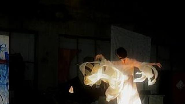 黑暗不会永远包裹我...
#氛围感 #be美学 #舞蹈 #古风