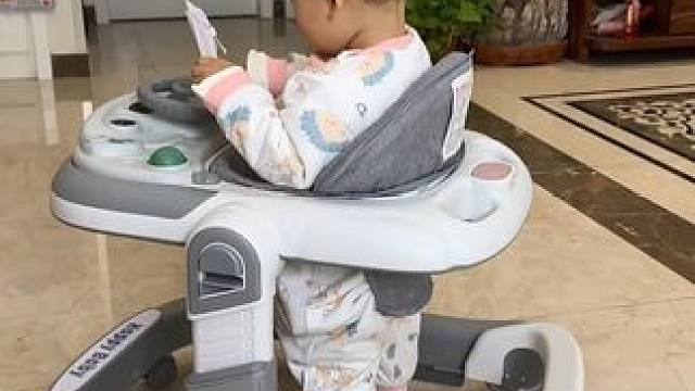 有了它太省妈了，不用天天扶着走路了#母婴好物  #学步车