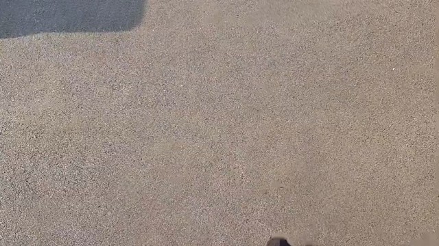 楼梯滚瓶子爆破解压时刻