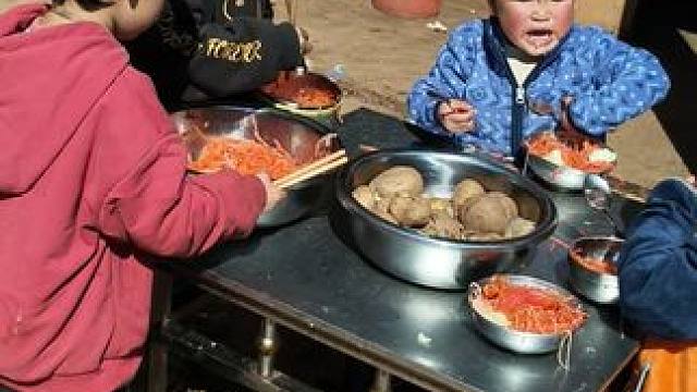 孩子多，吃什么都好吃。 #内容启发搜索