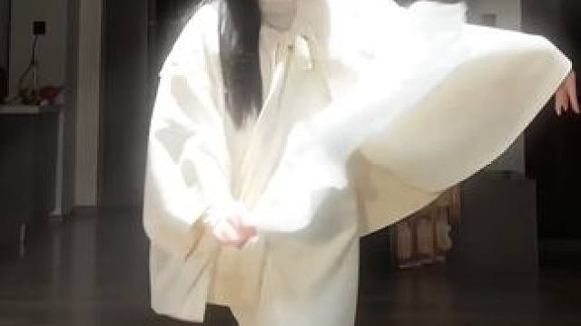 飘在谁的心上 #中国女孩身上的东方韵 #氛围感 #白月光 #过年就跳这个