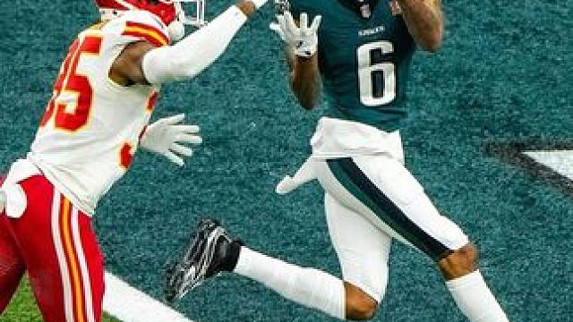 “The Catch”
惊世接球#nfl #超级碗 #美式橄榄球 #总决赛 #费城老鹰