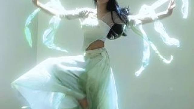 借问天上宫阙 不知重逢何年月 #舞蹈 #即兴 #唐人恋曲 #唐人恋曲舞蹈挑战