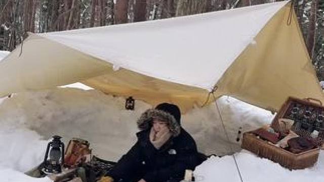 一个女生的雪地露营 #雪地里撒欢 #露营报告