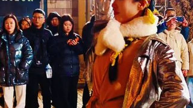 #景点打卡 #街拍 #新春乐陵之行(6)乐陵影视城的夜场演出，帅哥美女们用他们真诚精彩演绎，为影视城