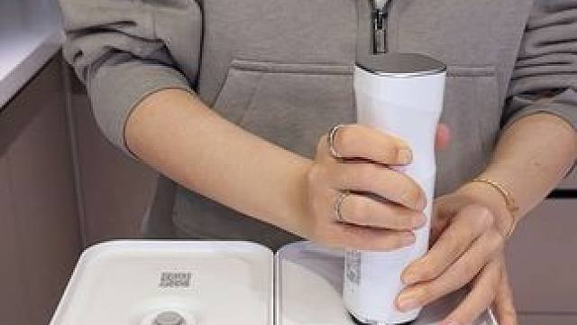 分装蓝莓、做蓝莓爆浆吐司和煎烤肠 #vlog我的日常生活 #记录真实生活 #家居生活