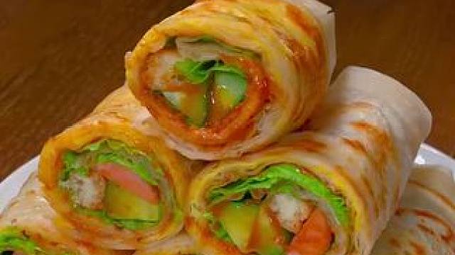 鸡蛋灌饼孩子的早餐就得变着花样做，这个是我家常吃的鸡蛋灌饼，三个孩子都很喜欢！#鸡蛋灌饼 #好吃不贵