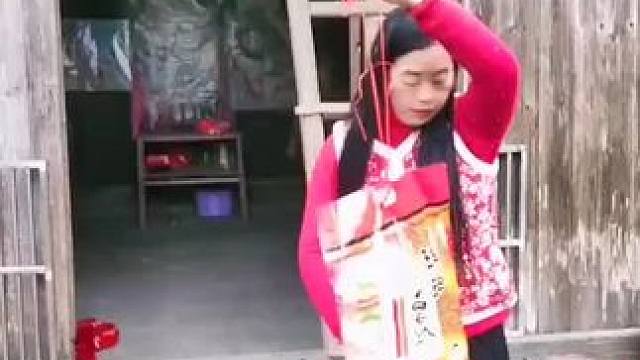 山卡卡里的农村大姐学费了开直播每天收获满满您还在恐播怕播不敢开播开播了不知说什么吗#记录真实生活 #