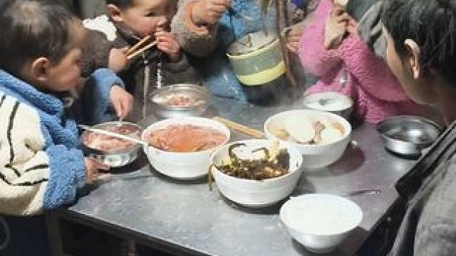 今天过小年，做了三个菜，孩子们挺喜欢吃的。 #内容启发搜索