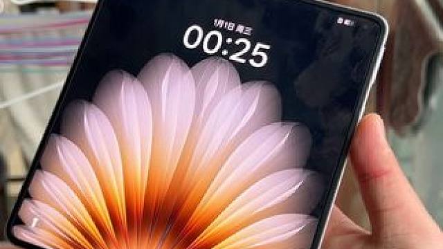 让一块屏幕，平整得像一块屏幕。钛薄了，钛平了，钛浅了，钛直了—OPPOfindn5做到了#OPPOf