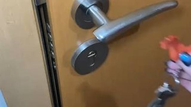 女朋友：生活需要多点仪式感~ #玩个很新的东西 #钥匙扣