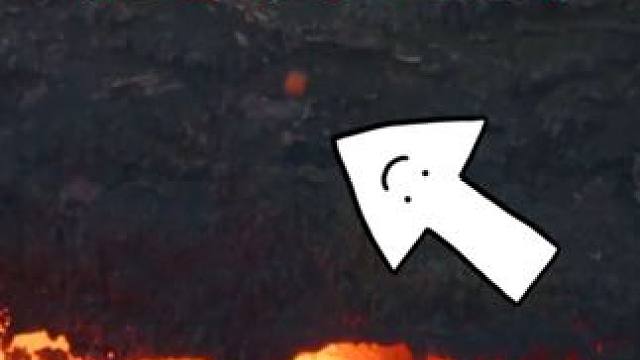 为了看到这样一个震撼的画面，小伙看来也是豁出去了！ #白桦树汁 #白桦树 #春天 #三农