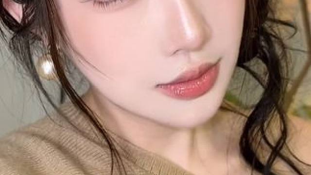 终于懂小说里女主眼睛会说话是什么意思了！！