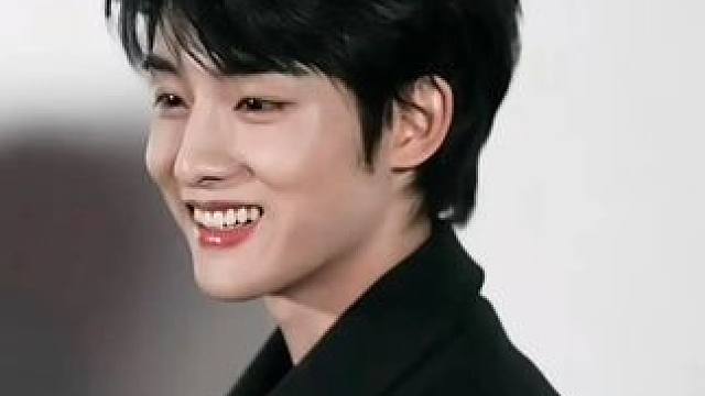 演员爱豆都精通！还又帅又勾人！#董思成 #winwin #杨羡 #向全世界安利 #帅哥