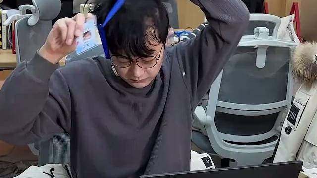 今天的班就上到这，明天同一时间再见