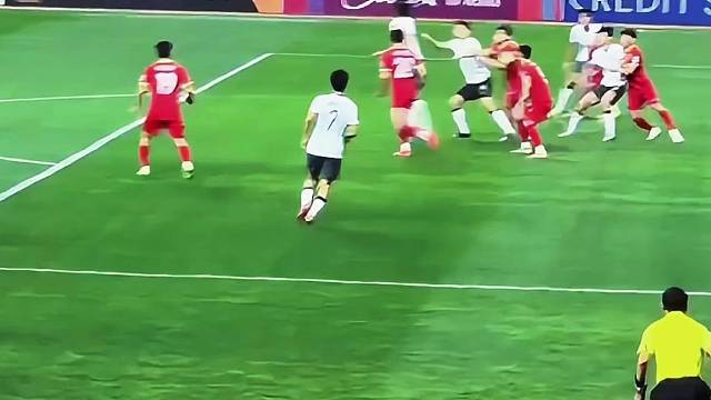 U20亚洲杯国足踢出了精气神，头球破门美如画