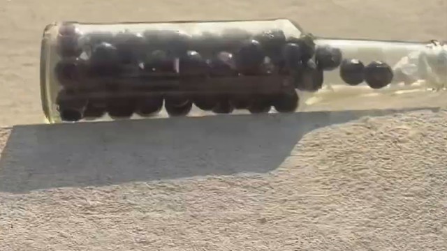 楼梯滚瓶子爆破解压时刻