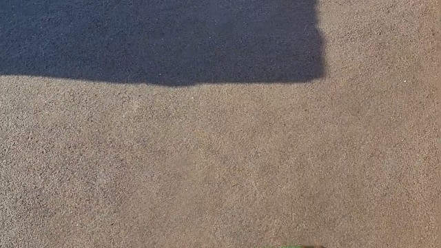 楼梯滚瓶子爆破解压时刻